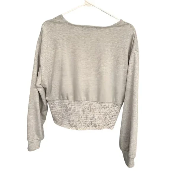 🤍 A Love Story Rhinestone Light Gray Long Sleeve Cropped Sweatshirt – Size XL - Picture 2 of 8